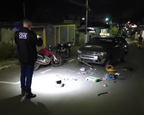 Motociclista de 28 anos morre ao bater de frente veículo na