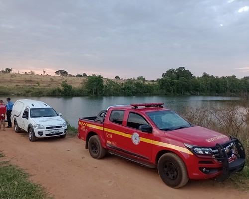 Corpo é encontrado boiando em represa os pés amarrados