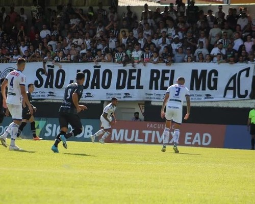 Urt Goleado Fora De Casa E Fica A Um Ponto Da Zona De Rebaixamento No