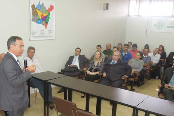 Seminário promovido pela Amapar debate mudanças na legislação eleitoral em Patos de Minas