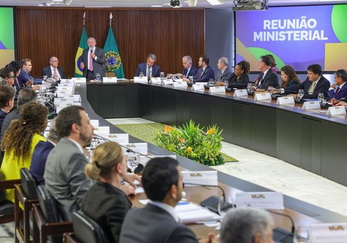 Lula se despede de ministros e confirma Alckmin como vice em chapa