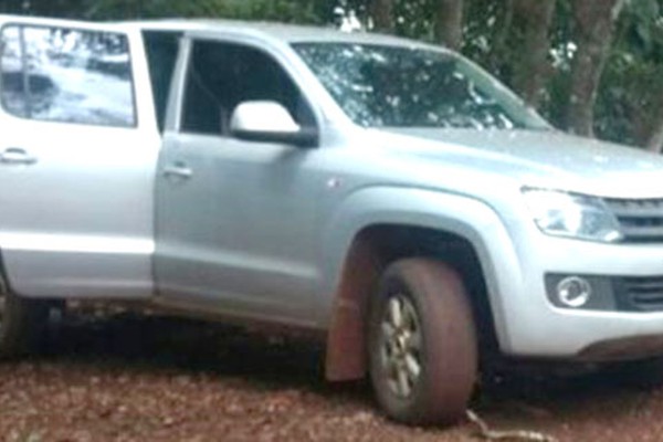 Polícia Civil recupera caminhonete roubada na fazenda Três Barras em Presidente Olegário