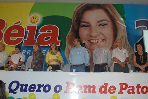 Democratas lançam Beia Savassi a reeleição para a Prefeitura de Patos de Minas