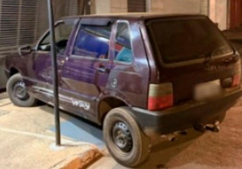 Acidente entre carro e moto deixa jovem ferido e termina com motorista preso por embriaguez em PO