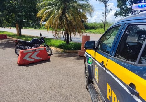 Jovem que retornava de evento de “rachas” tenta fugir da PRF, mas é abordado em Patos de Minas