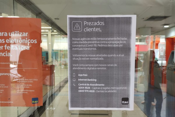Sem avisar, Itaú fecha agência em Patos de Minas em prevenção à Covid-19 e irrita correntistas