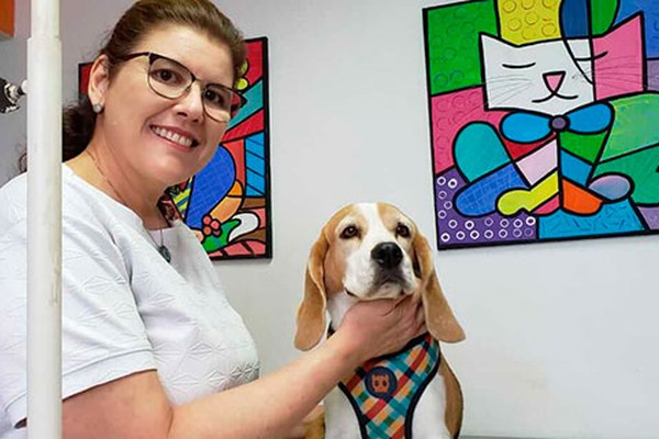 Clínica cria dia da vacinação para alertar donos de animais sobre a importância da vacina