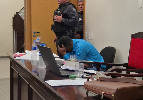 Homem que matou idoso a socos e chutes em Patos de Minas é condenado a mais de 23 anos de prisão