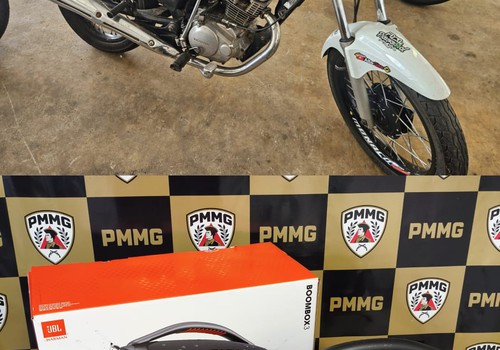 Homem é preso ao ser flagrado em moto barulhenta com caixa de som JBL Boombox, em Patrocínio