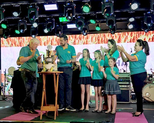 Grupo Farroupilha celebra 50 anos com festa e homenagens aos que construíram essa história