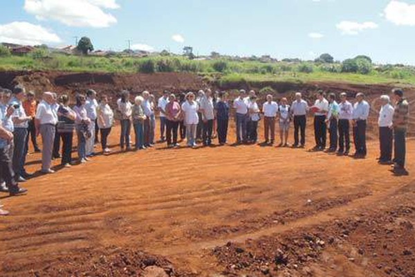 Lançada a pedra fundamental para a reconstrução da Vila Padre Alaor