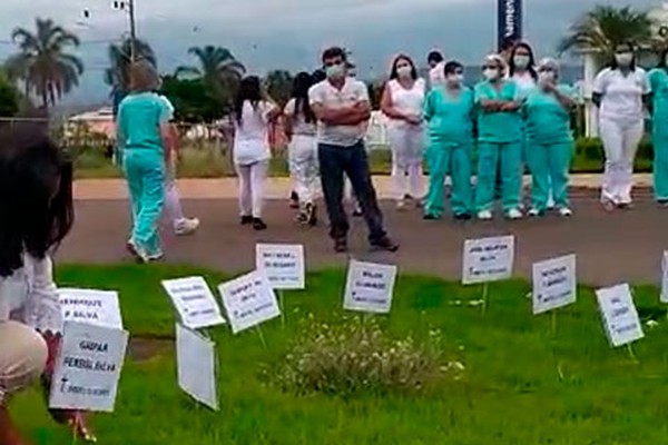 Hospital de campanha realiza celebração e homenageia vítimas da Covid-19 em Patos de Minas