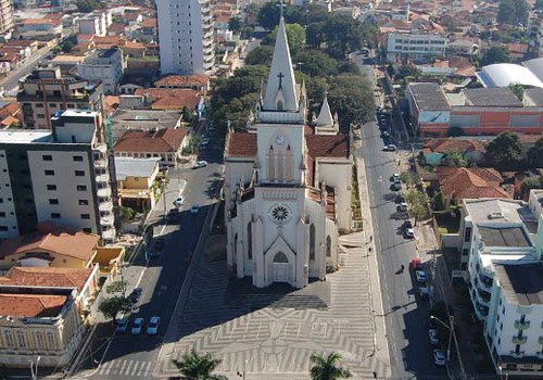 Feriado de Corpus Christi altera funcionamento de serviços e comércio em Patos de Minas