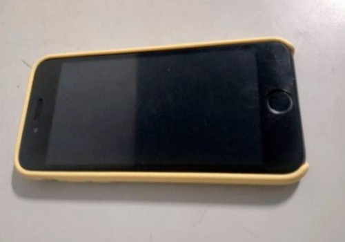 Senhor de 63 anos despista vendedora, furta Iphone, mas acaba preso após rastreamento