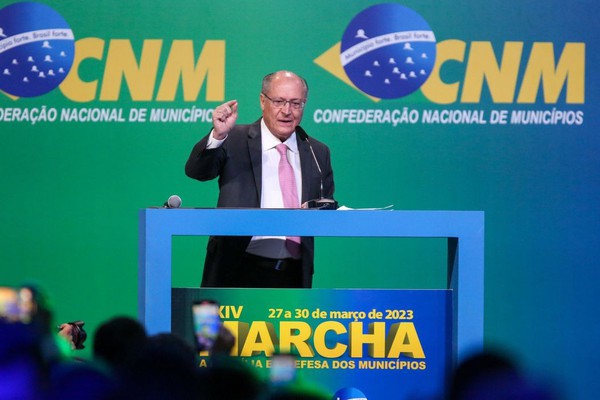Alckmin defende reforma tributária e diz que “nosso modelo é caótico”