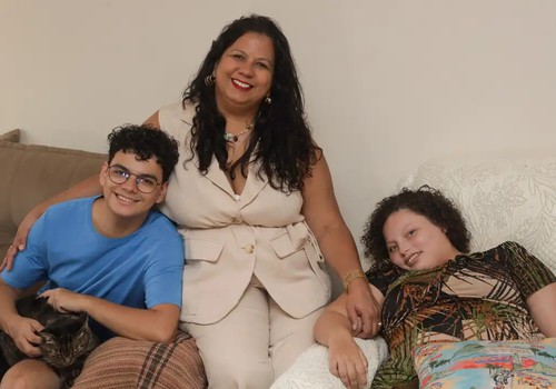 Dia do orgulho autista: saiba os direitos dos alunos na escola