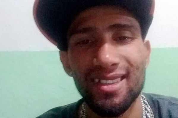 Família pede ajuda para encontrar jovem de 25 anos que está desaparecido em Patos de Minas