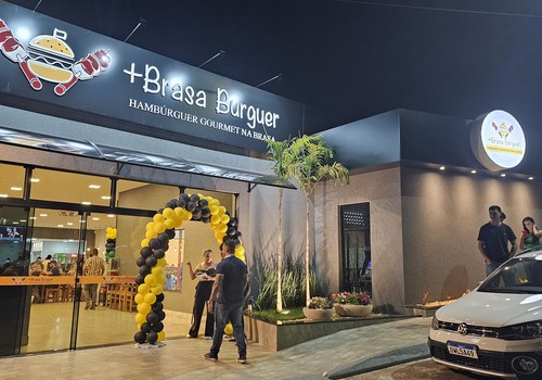 Maior e mais moderno: + Brasa Burguer inaugura novo espaço em Lagoa Formosa