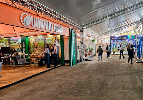 Fenaminas chega ao último dia consolidada como a maior feira de negócios da região