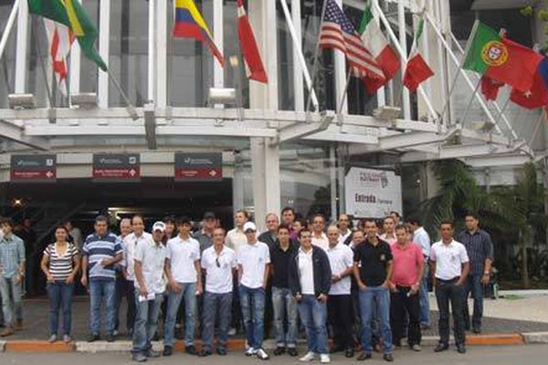 Alunos de engenharia civil da FPM participam de Feira Internacional da Indústria da Construção 