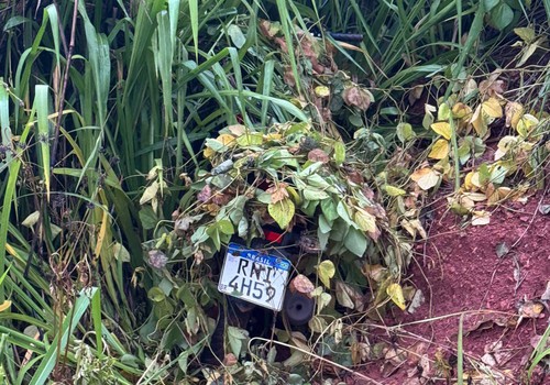 Polícia Militar recupera moto furtada durante a madrugada em Tiros e prende suspeito