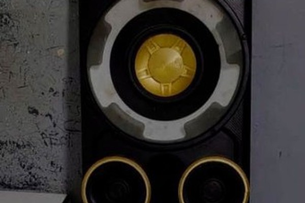 Suspeito é preso em flagrante furtando tampa de som de veículo em Pátio do Detran