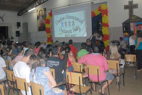 Centro Educacional comemora 20 anos com Mostra Cultural em Patos de Minas