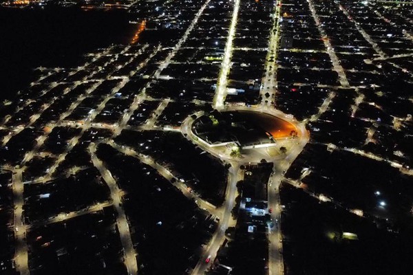 Prefeitura entrega mais uma etapa do Ilumina Patos que está modernizando a iluminação pública da cidade