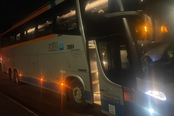 Operação da Polícia Militar Rodoviária prende passageira de ônibus com várias munições