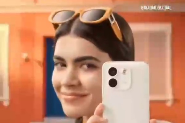Modelo patense estrela campanha internacional da Xiaomi na China e revela sucesso