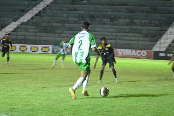 Com um gol em cada tempo, Mamoré vence o Paracatu e mantém invencibilidade na Terceirona
