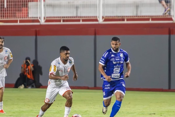 URT vence o Tombense por 1 a zero fora de casa e fica mais próximo da final da Taça Inconfidência