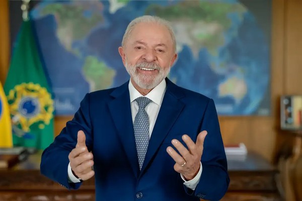 Isenção do IR injeta R$ 28 bilhões na economia, diz Lula