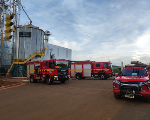 Incêndio atinge secador de grãos em indústria às margens da BR-365 em Patos de Minas