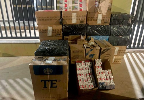 Polícia Militar Rodoviária intercepta carga com quase 15 mil maços de cigarros do Paraguai na MG-235