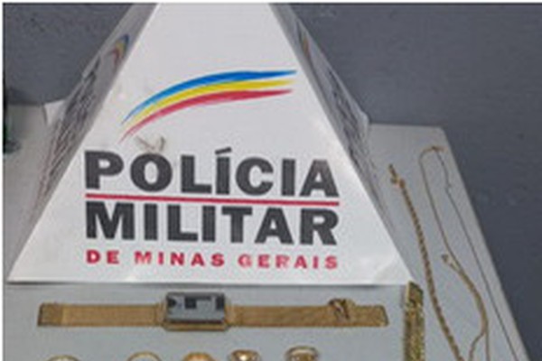 Polícia Militar prende homem por furtar cerca de R$34.000,00 em joias de ouro, em Carmo do Paranaíba