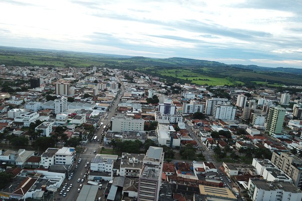 Plataforma mostra número de mortes por localidades em Patos de Minas; região central lidera