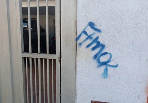 Jovem picha diversos imóveis durante a madrugada e acaba preso em Patos de Minas