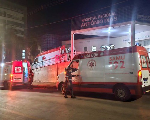 Homem de 35 anos, em surto, causa quebradeira e morre durante atendimento do SAMU