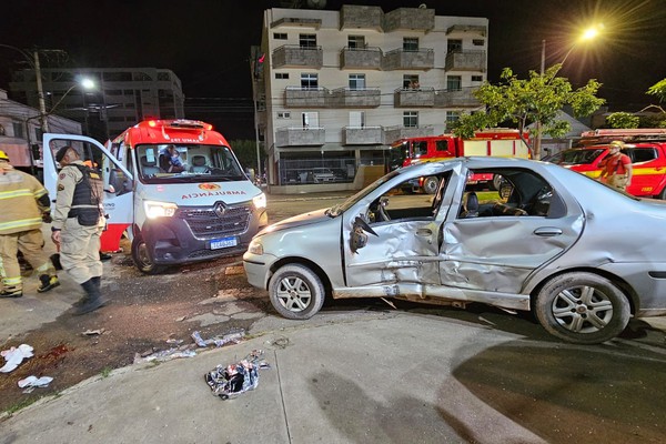 Motociclista fica ferido em grave acidente no cruzamento da avenida Paranaíba com rua Doutor Marcolino