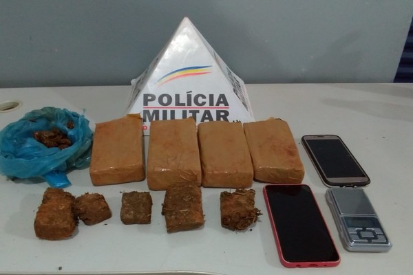 Polícia Militar prende dupla com dois quilos de maconha em Guarda dos Ferreiros