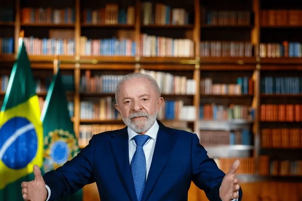 Em pronunciamento, Lula diz que tarifaço é "chantagem inaceitável"