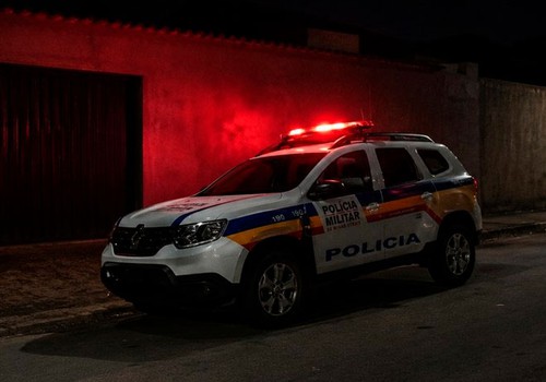Filho ameaça matar a própria mãe e acaba preso junto com o irmão após confusão em Patos de Minas