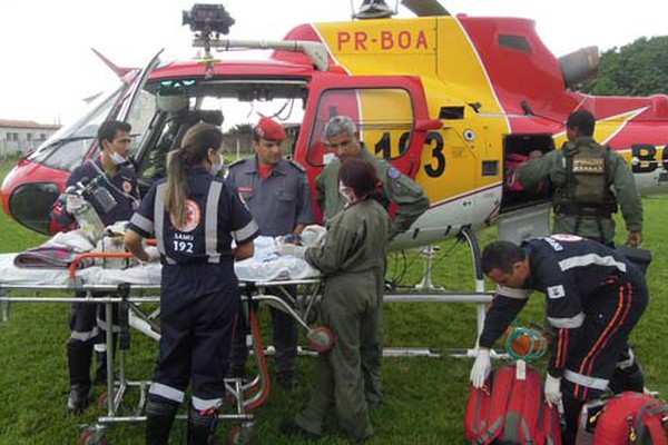 Criança de 1 ano transferida por helicóptero já até brinca em hospital de Belo Horizonte