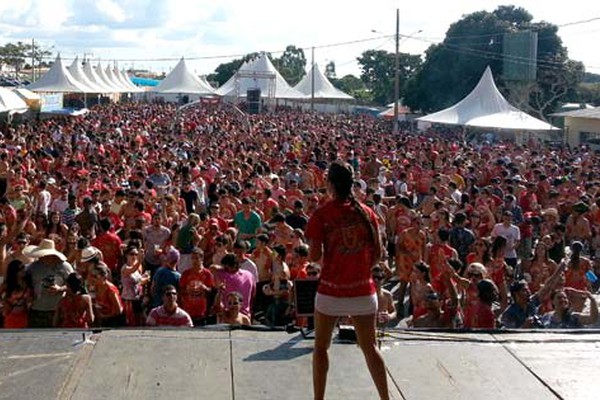 “Os Piniquêro” de Rio Paranaíba volta em 2015 e organizadores preparam grandes atrações