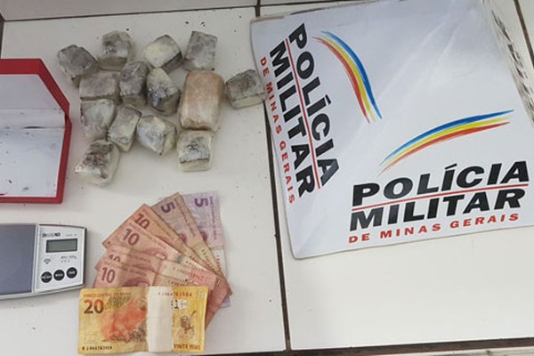 Autor de 3 homicídios em Patos de Minas é preso por tráfico de drogas junto com comparsa