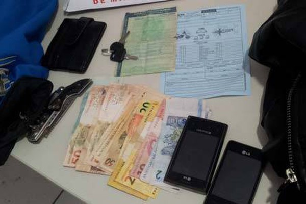 Assaltante rouba R$ 5.200,00, mas é reconhecido pela vítima e acaba preso
