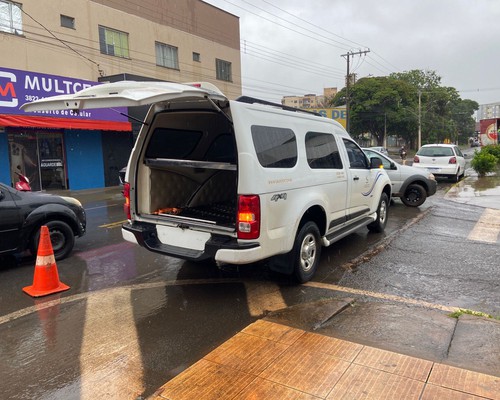 Homem é encontrado morto em Patos de Minas; perícia investiga possível overdose