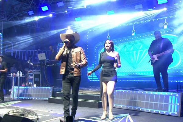 Guilherme Silva lembra sucesso que o projetou “Gabriella” na Fenapraça 2026; veja ao vivo