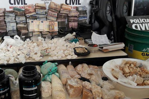 Operação Ratoeira da Polícia Civil em Araxá apreende muito dinheiro e droga